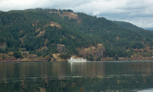 Cascade Locks Sternwheeler