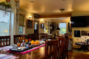 Old Parkdale Inn - in the foothills of Mount Hood