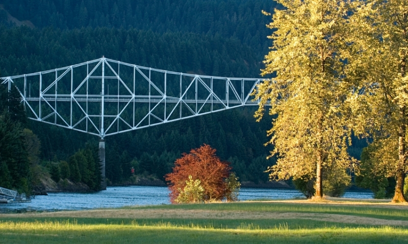 Bridge of the Gods along the Columbia River