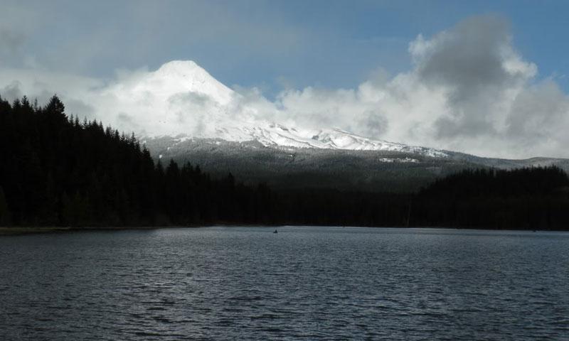 Trillium Lake with Mount Hood